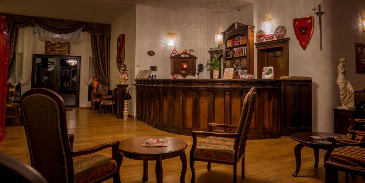 Отель Hotel Emire Бран-13