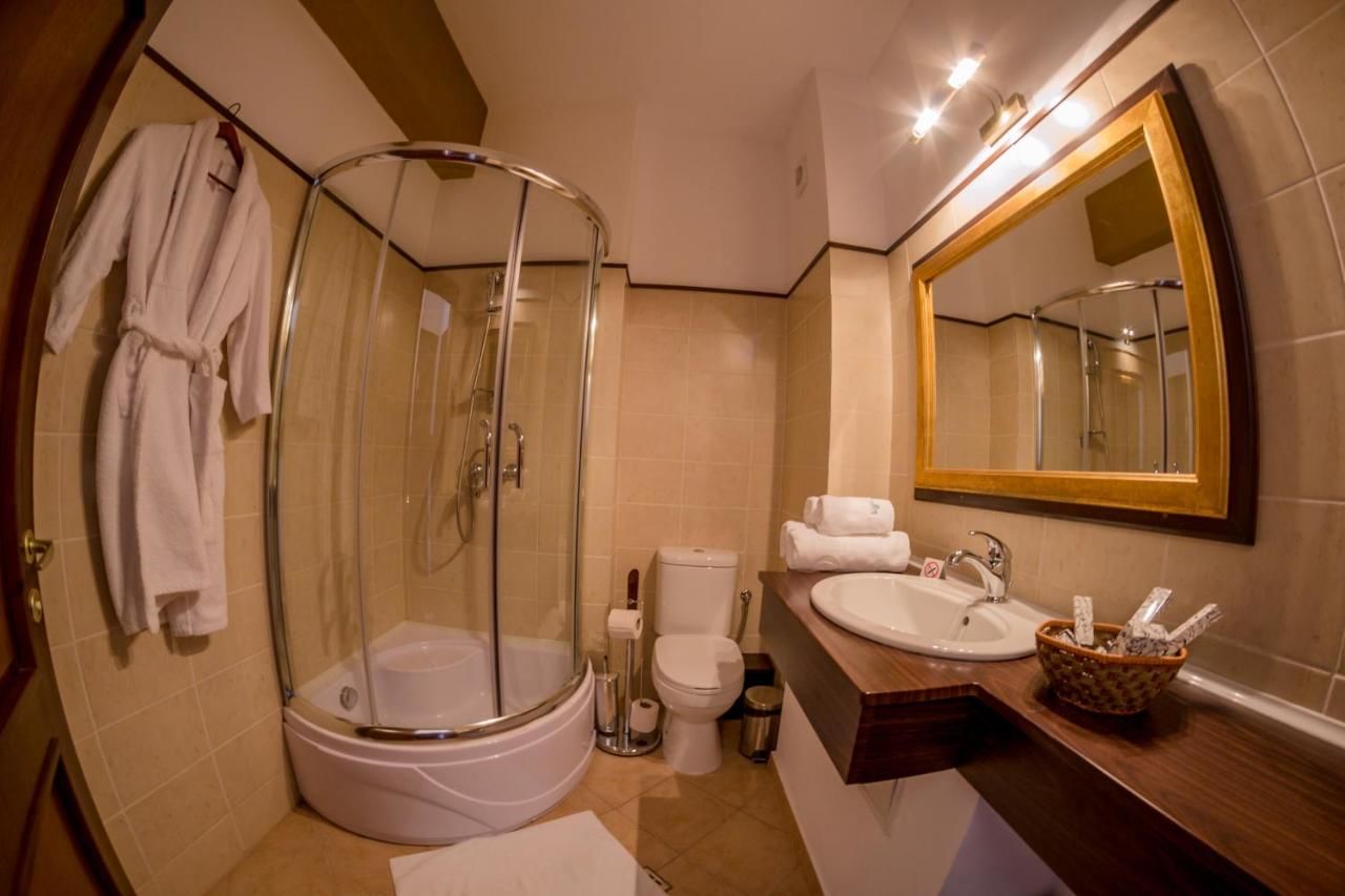 Отель Hotel Emire Бран-27