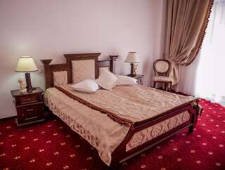 Отель Hotel Emire Бран Стандартный двухместный номер с 1 кроватью или 2 отдельными кроватями-8