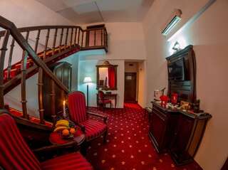 Отель Hotel Emire Бран Стандартный двухместный номер с 1 кроватью или 2 отдельными кроватями-11